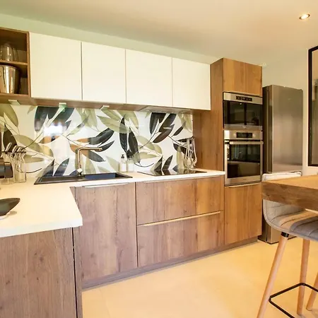 Le Ptit Max Centre - Terrasse Apartment Sainte-Maxime